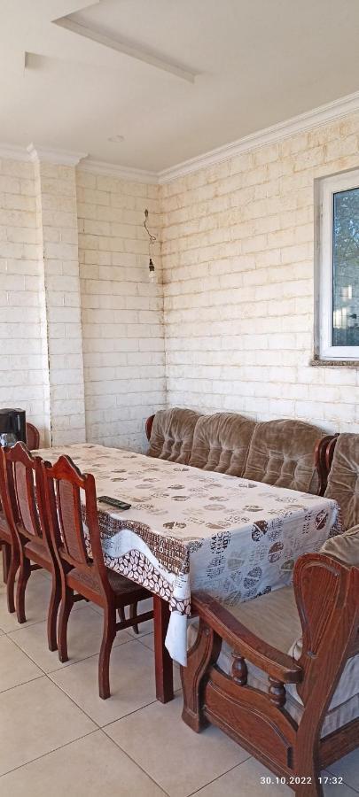 Olesya Guesthouse ムツヴァネ・コンスキ エクステリア 写真